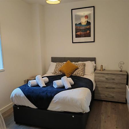 404 Bayard Plaza 2 Bedroom Apartment With Outside Terrace Peterborough Dış mekan fotoğraf