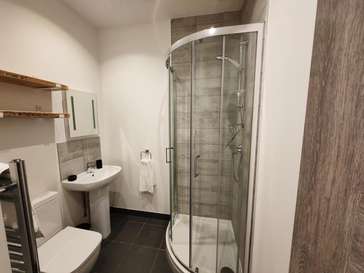 404 Bayard Plaza 2 Bedroom Apartment With Outside Terrace Peterborough Dış mekan fotoğraf